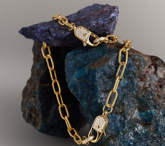 Baddie Clasp Bracelet product flat lay with clasp - FREQNC