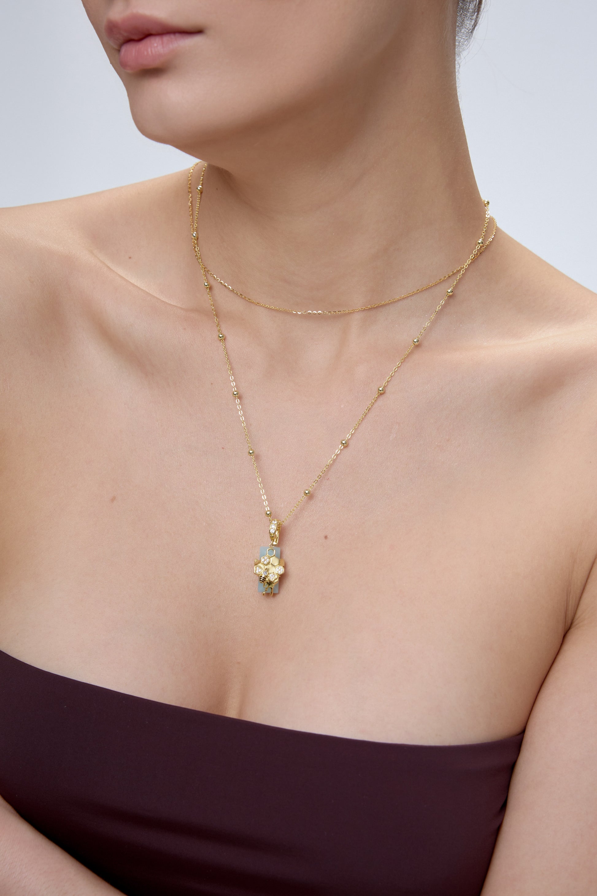 HexaMyst Bee Charm with natural crystal close-up detail - FREQNC atelier