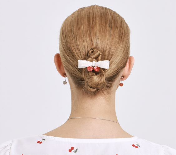 ma chérie Cherry Barrette clasp detail - FREQNC