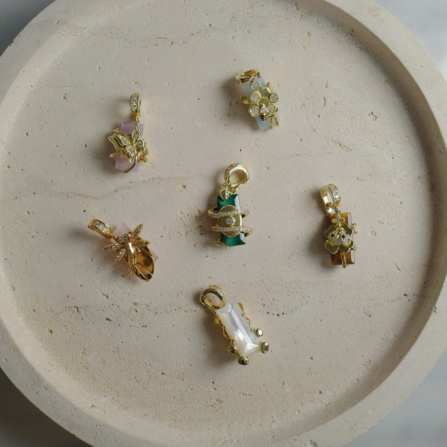 Spirit Animal Crystal gemstones on display - FREQNC atelier