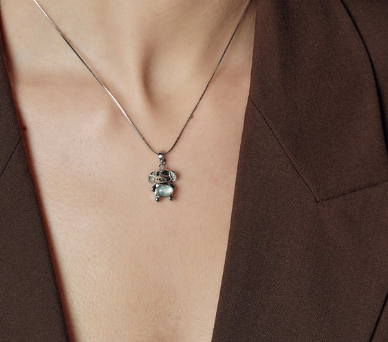 Mini Elephant Charm styling on model close-up - FREQNC atelier