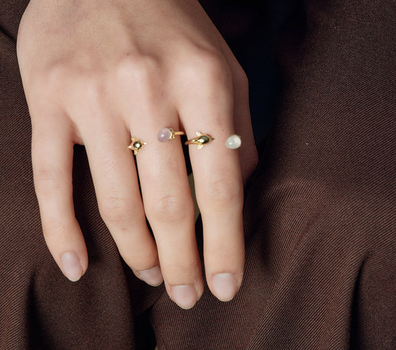 model stacking dolphin ring gold FREQNC atelier