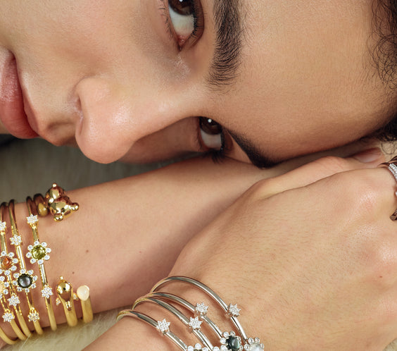 close up 8 petals bangle crystal detail FREQNC atelier