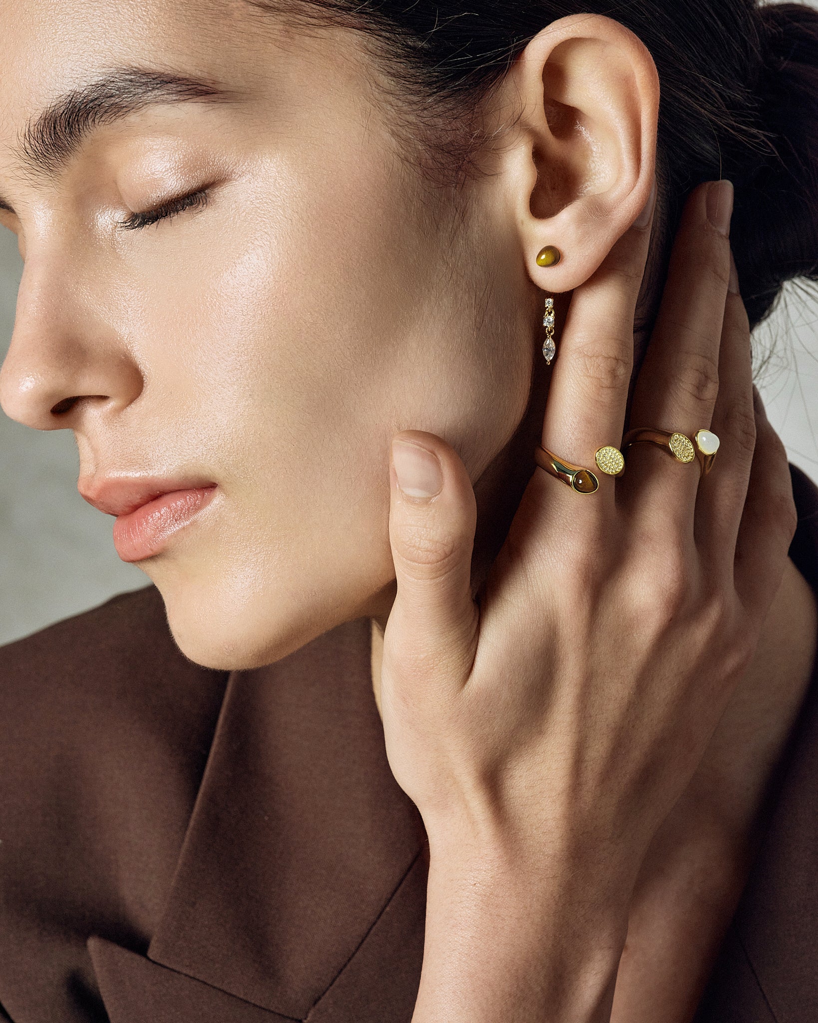 Serpent Earrings ear jacket with zircon chain on model - FREQNC atelier